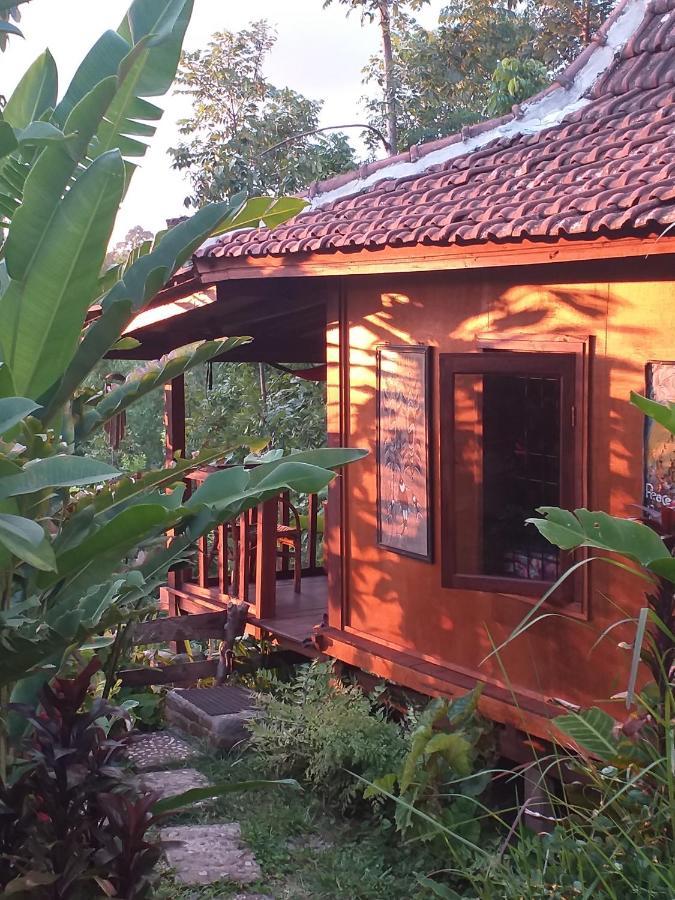 Апартаменты Sky Garden Lombok Тетебату Экстерьер фото